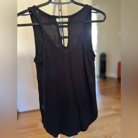 Tank top - Picture 3 of 5